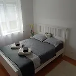 Beautiful 4-bed House In The Weinviertel Nyaraló *
