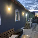 Beautiful 4-bed House In The Weinviertel Nyaraló
