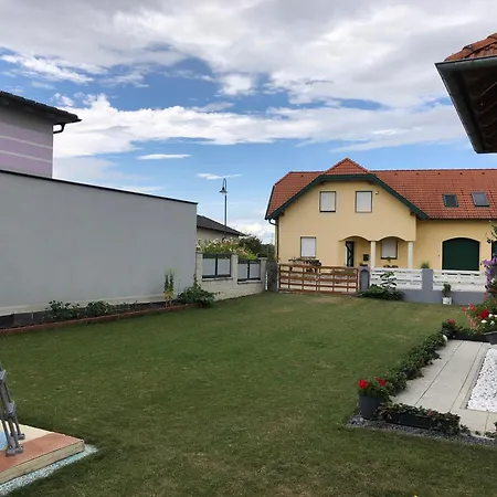 Prachtvolles Erholungsgebiet Im Weinviertel Hollabrunn