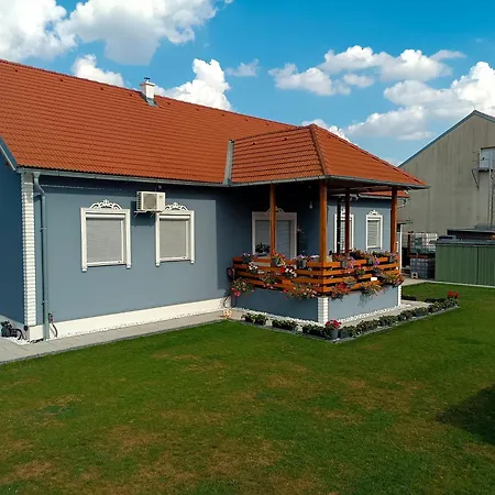 Prachtvolles Erholungsgebiet Im Weinviertel Ferienhaus Hollabrunn