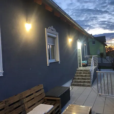 Beautiful 4-bed House In The Neahe Wien Vakantiehuis