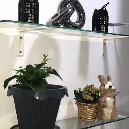 Holiday home Beautiful 4-bed House In The Neahe Wien Hollabrunn