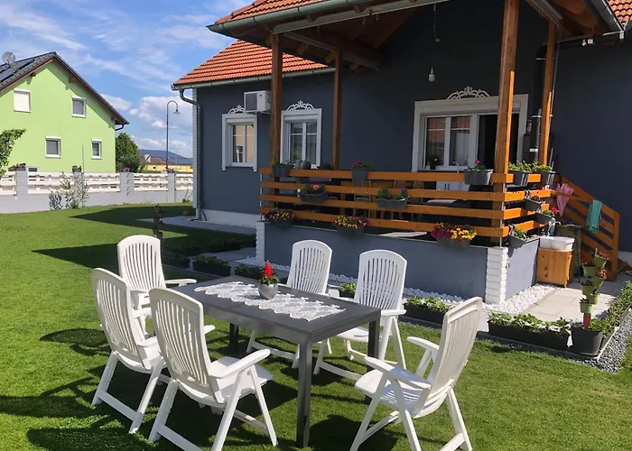 Beautiful 4-bed House In The Weinviertel Hollabrunn