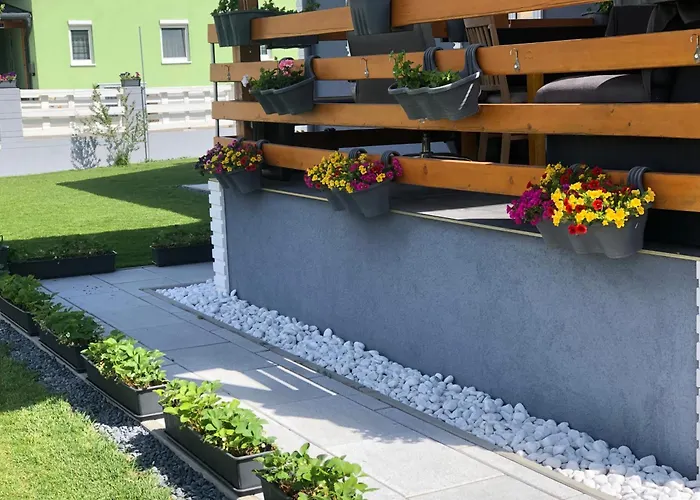 Feriehus Beautiful 4-bed House In The Weinviertel